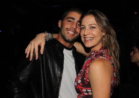 Pedro Scooby posta foto de Luana Piovani e se derrete pela mulher
