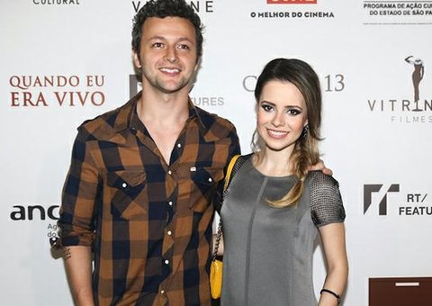 Marido de Sandy, Lucas Lima dá piti com fãs nas redes sociais