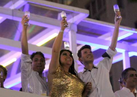  Famosos curtem Réveillon em hotel de luxo de Copacabana