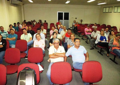 Seinfra realiza capacitação interna para técnicos de fiscalização de obras