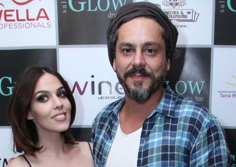   Depois de "Império", Alexandre Nero inaugura salão de beleza