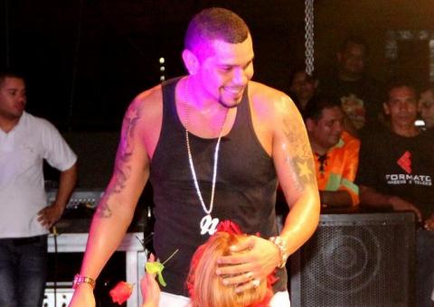 Naldo e os 9 abortos da ex-mulher