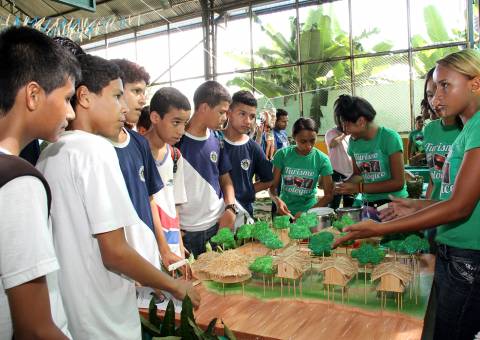 Estudantes avaliam impactos ocasionados pelo aquecimento global