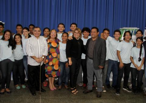 Primeira turma de estudantes beneficiados pelos programas “Pró-Engenharias” e “RH-TI”  