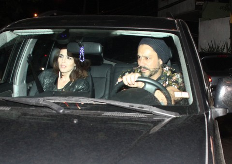 Elenco de 'Império' se reúne para assistir último capítulo da trama