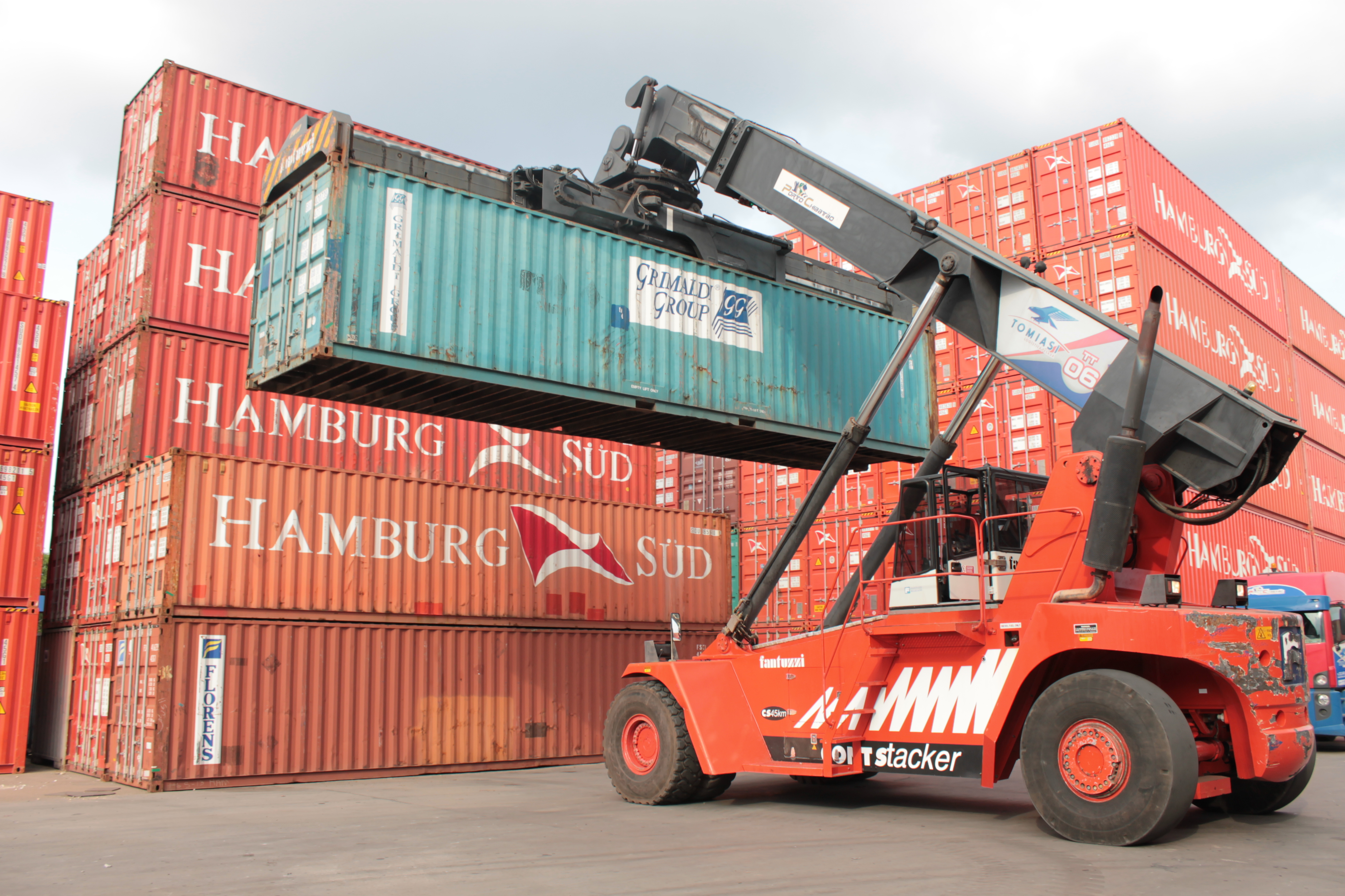 Movimentação de cargas entre Belém e Manaus tem aumento de 27%