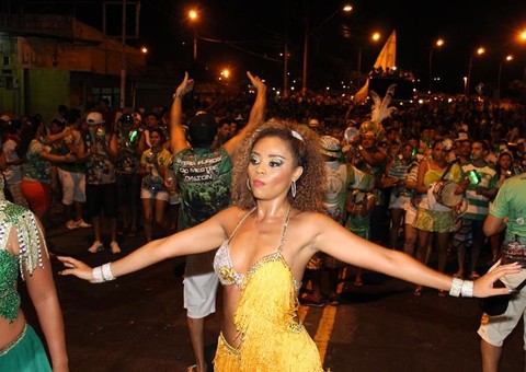 Alegria toma conta do Morro com festa da Reino Unido