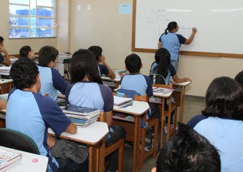 Mais 7.043 vagas  para níveis Fundamental, Médio e Superior 