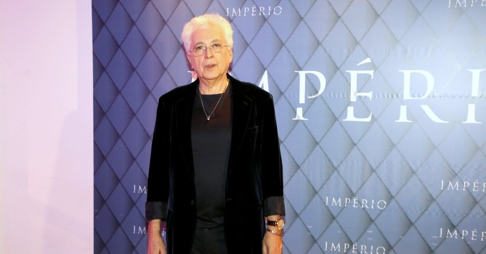 Para evitar vazamento, Aguinaldo Silva vai escrever final de novela sozinho