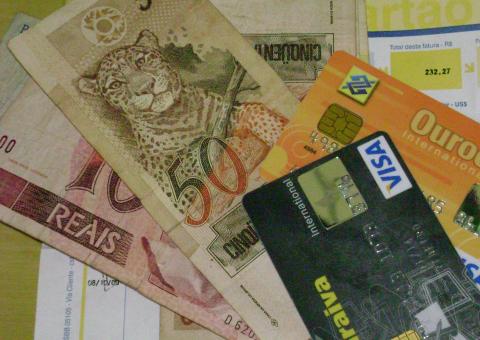 Inadimplência cai 4,4% na 1ª quinzena do mês, diz ACSP
