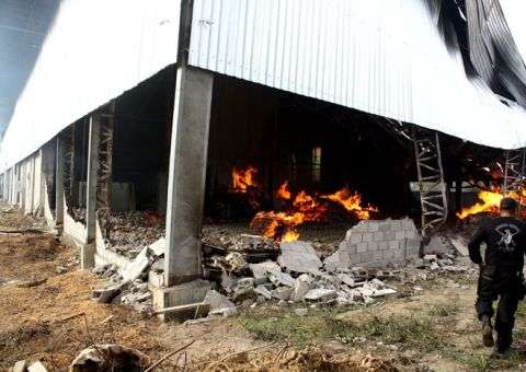 Incêndio no Distrito Industrial destrói 20% de fábrica