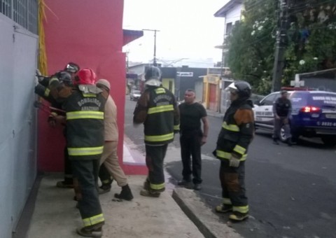 Compressor ligado dá em incêndio