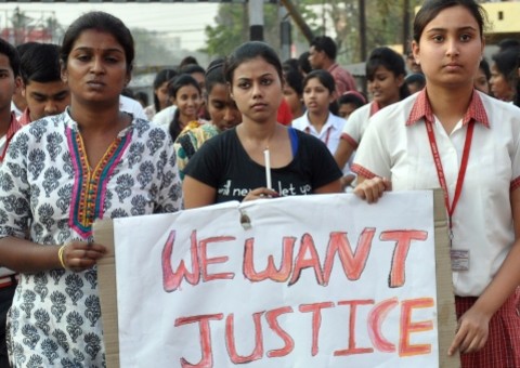  Após 74 anos virgem, freira é estuprada por cinco homens em convento