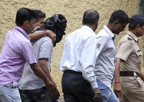 Polícia prende 2º suspeito de estupro coletivo na Índia