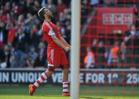 Inglês Jay Rodriguez sofre grave lesão e está fora da Copa