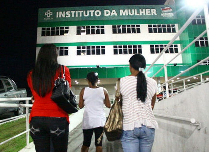 Recém-nascido é encontrado próximo à lixeira no aleixo