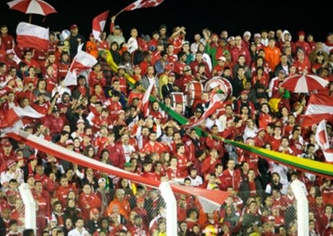 Inter vence por 3 a 0 e abre vantagem na Copa do Brasil