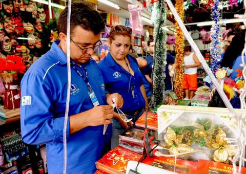 Ipem-AM inicia campanha “Natal Seguro”, com fiscalizações no comércio