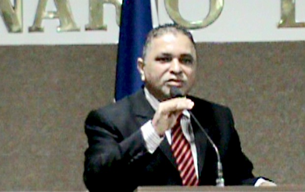 Iranilson desiste de brigar pelo poder depois de perder na justiça em Coari