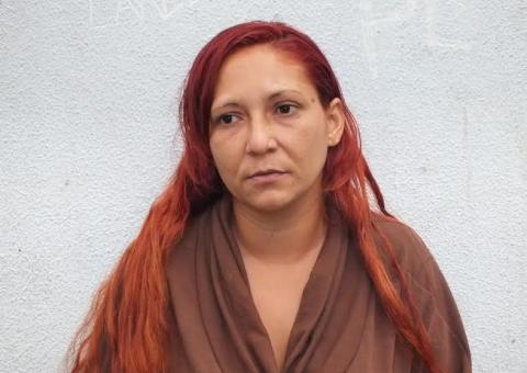 Presa mulher procurada por praticar estelionato