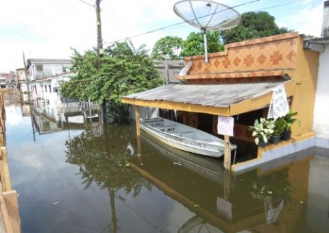 Jauari ganha pontes provisórias com rio cheio