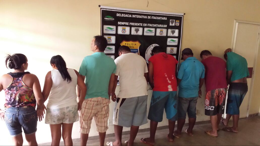 Família que refinava e distribuía droga é presa