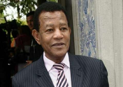 Cantor Jair Rodrigues é encontrado morto em casa