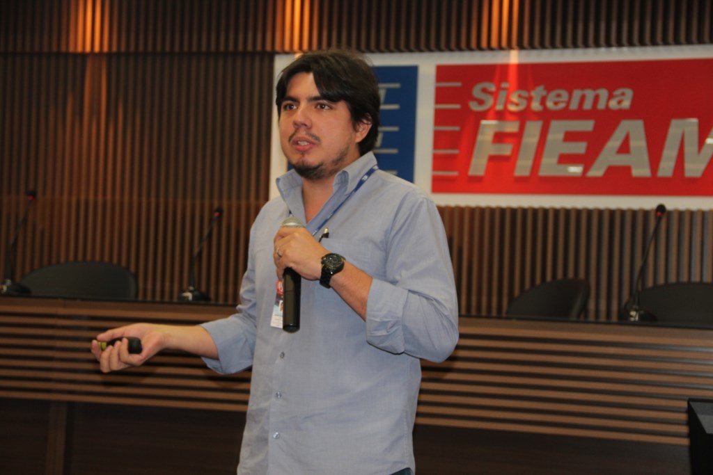 Seminário discute mercado de trabalho para jovens do ViraVida