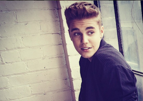Justin Bieber desabafa: "É difícil me defender todo dia"