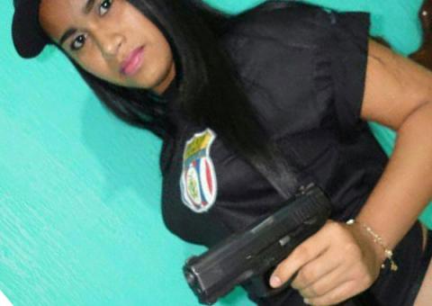 DESPIDA PARA MATAR: PC investiga mulher que aparece em fotografia usando boné e arma de uso exclusivo da Polícia