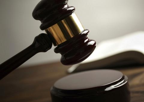 Notícias da Justiça e do Direito nos jornais deste sábado