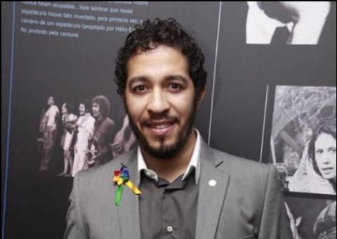 Deputado Jean Wyllys humilha Joelma em programa de TV