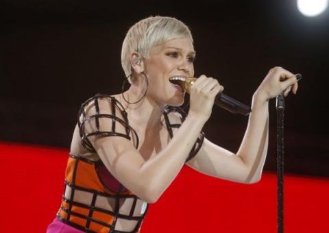 Ouça a nova música de Jessie J, "Thunder"