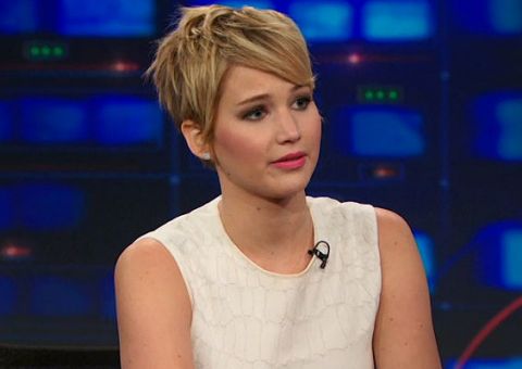 Jennifer Lawrence faz piada sobre estupro e gera revolta