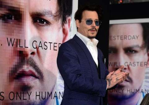 Johnny Depp deixa as fantasias de lado em "Transcendance"