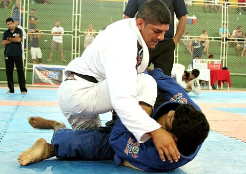 Federação de Jiu-Jítsu promove melhores do ano