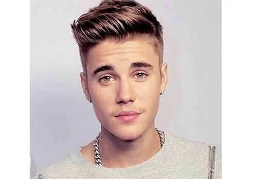 Justin Bieber é preso após se envolver em acidente