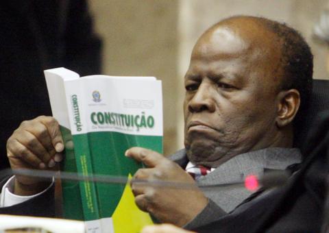 Presidente do STF  defende fim de vaga de advogado em tribunais eleitorais