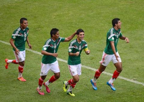 México faz 5-1 na Nova Zelândia na repescagem para a Copa do Mundo-2014