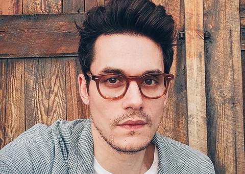 John Mayer abusa de efeito em foto e vira piada no Instagram