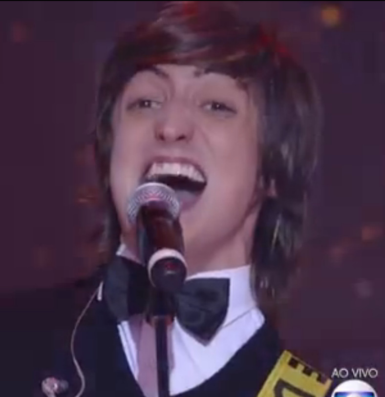 Ex-Sbt, filho de Moacyr Franco é aprovado no 'SuperStar' da Globo