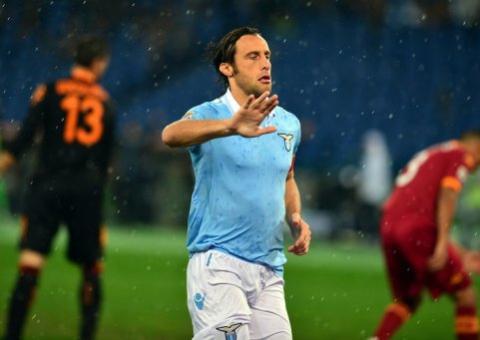 Jogadores se apresentam à Justiça italiana por escândalo de manipulação de jogos