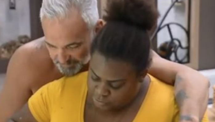 Mateus Carrieri dispara a Jojo Todynho: 'quero b*quete' 