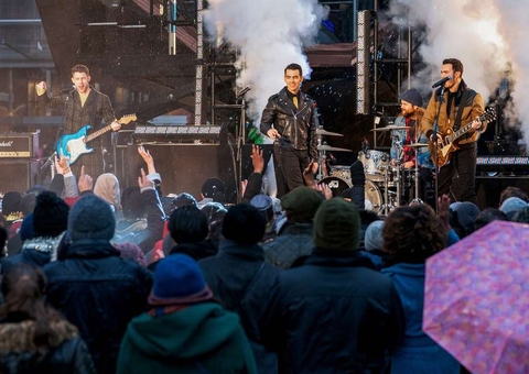 Dash & Lily: Série natalina da Netflix tem show do Jonas Brothers