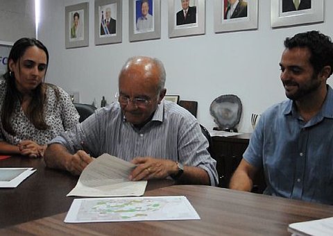 José Melo firma compromisso com movimentos ambientais