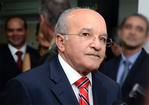 Governador José Melo mostra força e aprova reforma administrativa