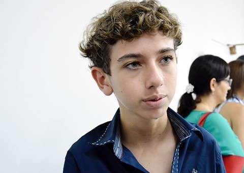 Justiça autoriza estudante de 14 anos a cursar medicina na UFS