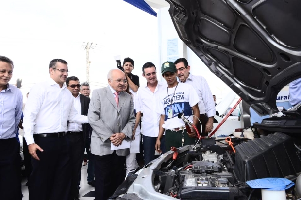 José Melo inaugura novos pontos de abastecimento de GNV