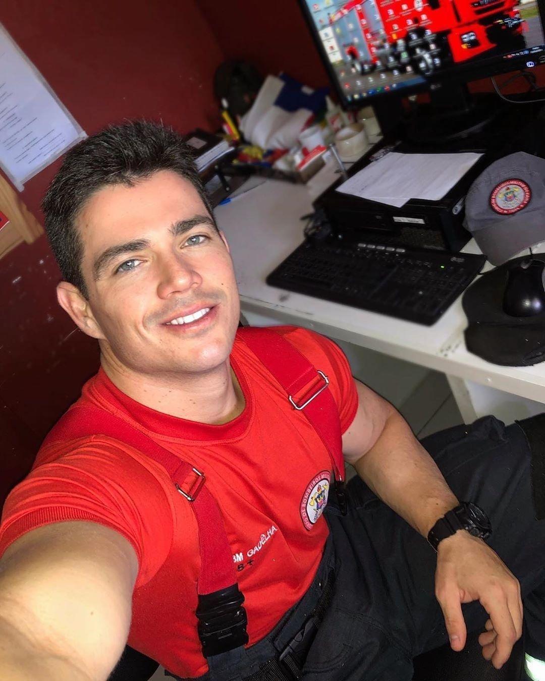 A Fazenda: JP Gadelha vence Prova de Fogo; veja quem foi para baia