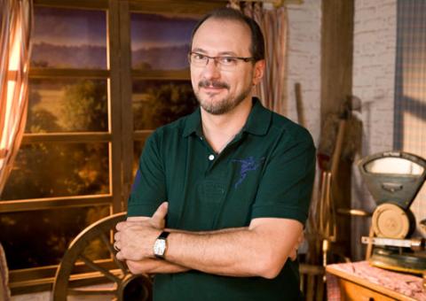 Record confirma Britto Jr no comando de ¨A Fazenda¨